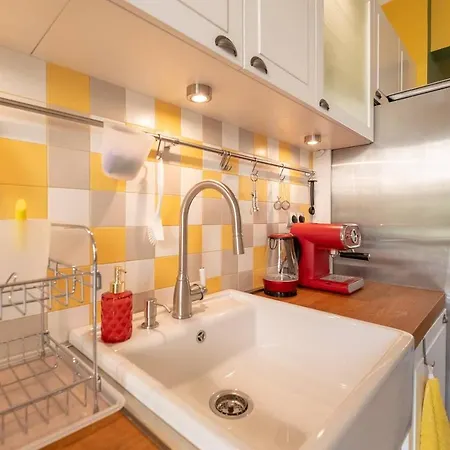 Apartment ❁charming In Downtown❁ Lift&kingsizebed *