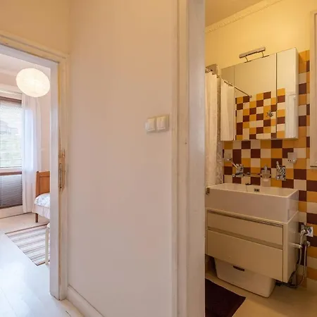 ❁charming In Downtown❁ Lift&kingsizebed *